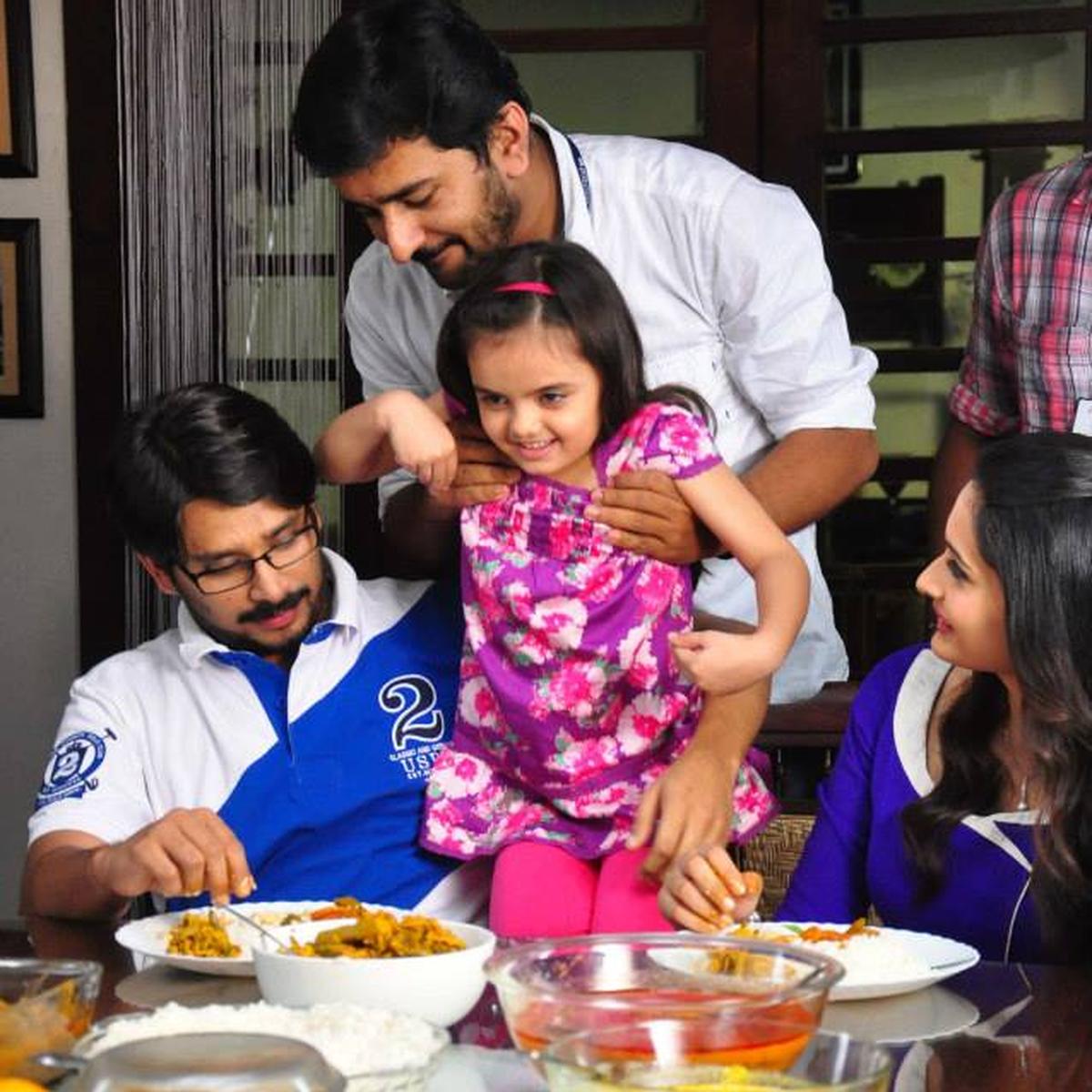 1012481_10151801846854630_917568064_n